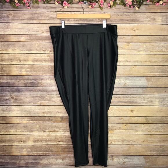 Torrid Platinum Faux Leather Black Leggings - Picture 2 of 6